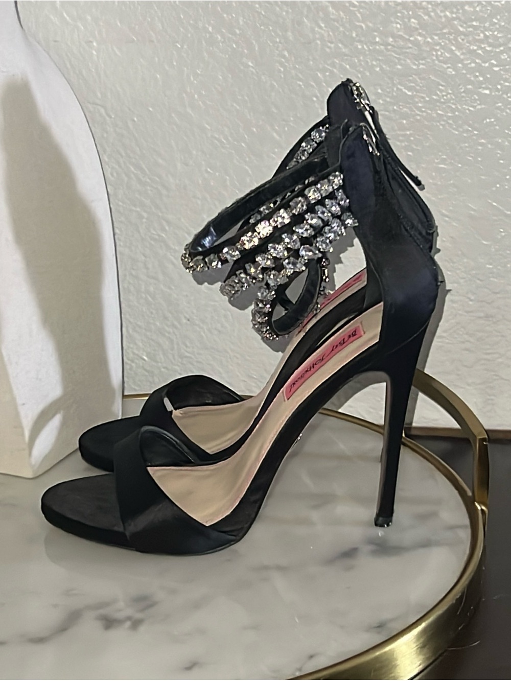 Betsy Johnson rhinestone black satin stiletto sandal ankle strap 7.5 - Picture 4 of 11